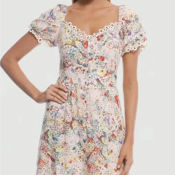 Elliatt Dresses & Skirts - Elliatt Boho Floral Eyelet Scallop Lace Midi Dress M Pockets Zip Back Romantic